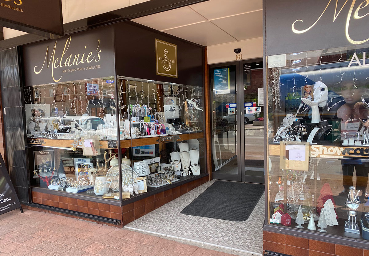 Melanie's matthews family jewellers